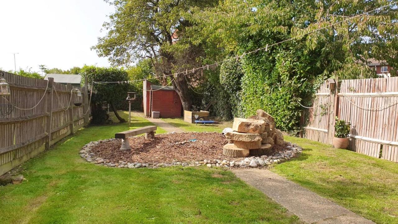 Watford & Bushey Stays Exterior photo